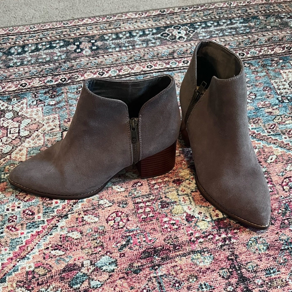 Gray Seychelles booties